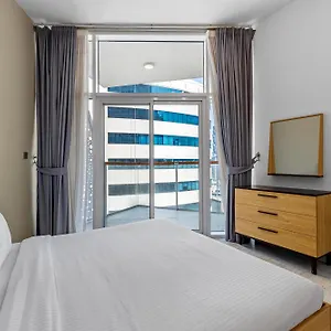Apartamento Unlock Waters Edge Dubái