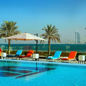 Aloft Palm Jumeirah Semesteranläggning (resort)