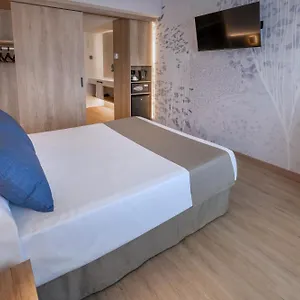 Hotel Mar Blau Calella