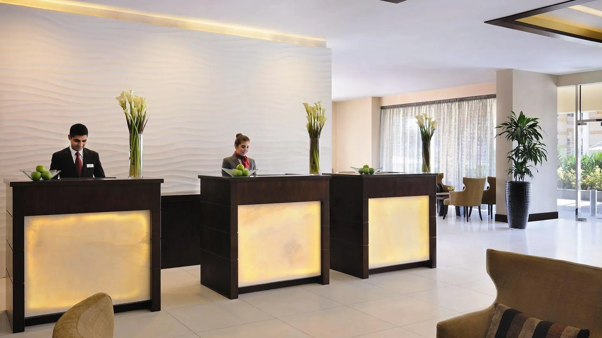 Moevenpick Hotel Apartments Al Mamzar Dubai 5*,