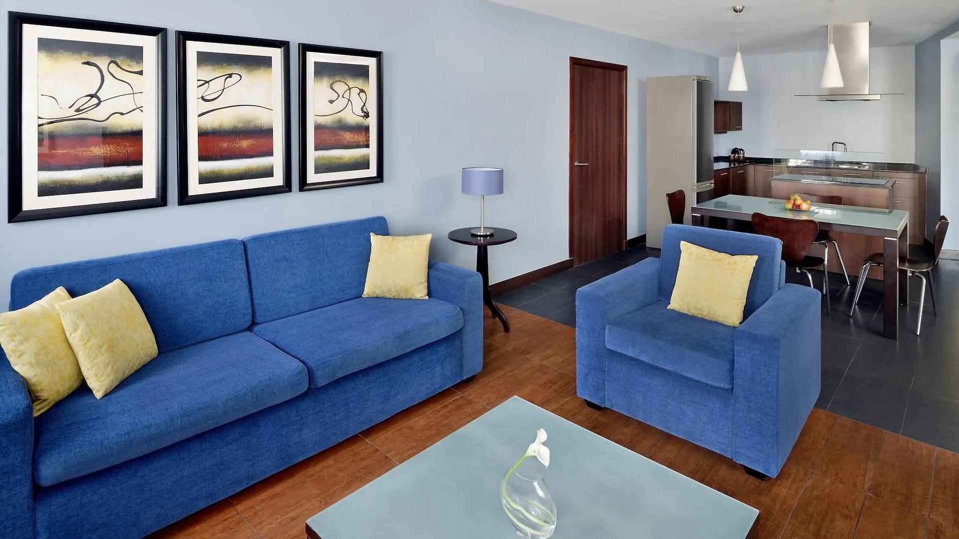 Mövenpick Hotel Apartments Al Mamzar Dubai 5*,  Förenade Arabemiraten