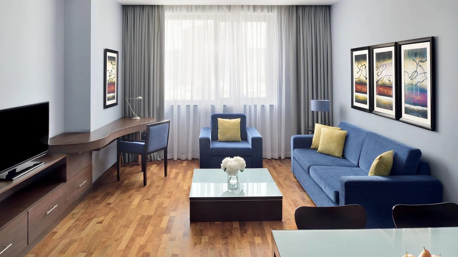 Mövenpick Hotel Apartments Al Mamzar Dubai